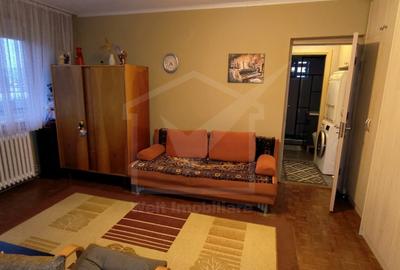 Apartament cu 2 camere semidecomandat, mobilat în Gheorgheni