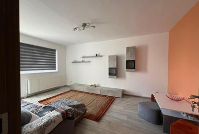 Ap. decomandat, 3 camere,luminos,  foarte curat, centrala gaz, Tomis 3, 499 euro - 1