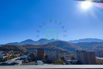 Apartament cu 2 camere semidecomandat în Noua