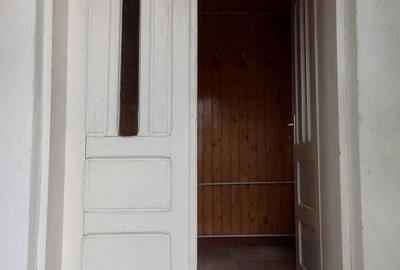 Casă cu 3 camere în Lipovei