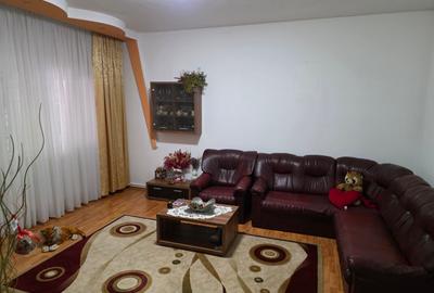 Nicolae Grigorescu, 10 minute metrou si parc IOR, pe strada Malva, - 5