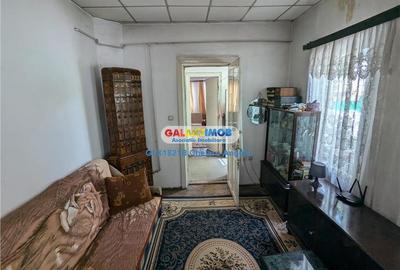 Parcul Carol casa singur curte 3 camere,curte 70 mp - 1