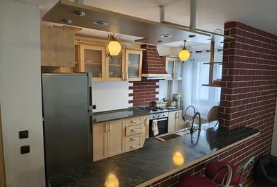 Apartament 3 camere, 90mp, 2 bai, 2 balcoane, Frunzisului - 15