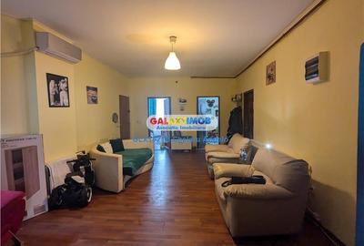 Calea Calarasilor,tot etaj 1  1, supr.util 200 mp,garaj,curte,pod inal - 4