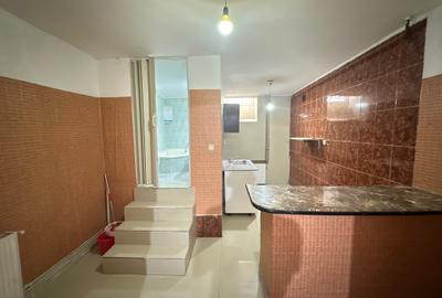 Apartament de 4 camere pe Bd. Regina Elisabeta/4-Rooms on Regina Elisabeta Bvd. - 12