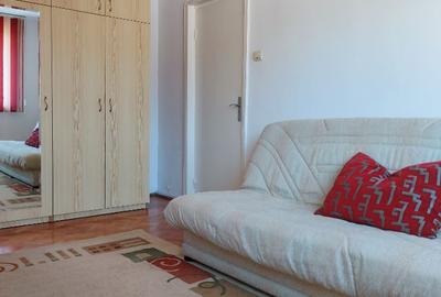 PROPRIETAR inchiriez garsoniera - 2