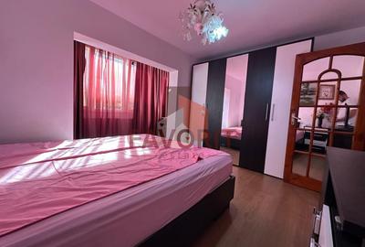 3 camere | etaj 2 | centrala proprie | zona excelenta | - 7