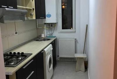 Apartament cu 2 camere, etajul 2/8, zona Hala Centrala