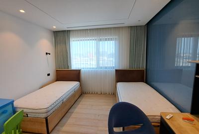APARTAMENT 4 CAMERE CU SCARA INTERIOARA TIP LOFT -ULTRA LUX - 23
