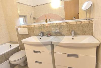 Casă de vanzare - 46