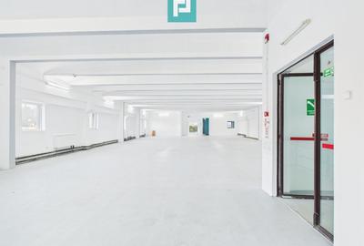 Spațiu comercial pe 2 niveluri - 1