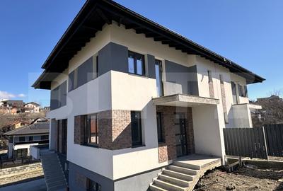 Casă individuală cu 5 camere în Dezmir