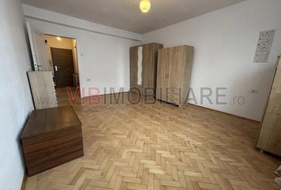 Apartament 1 camera, Zona Piața Bălcescu | Etaj 4 /5 - 2