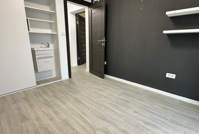 Comision ZERO! Spațiu comercial Podu Roș Salubris, loc de parcare - 6