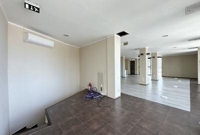 Spatiu comercial stradal cu locuri de parcare privata - 13