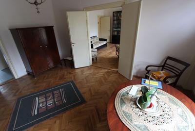 Apartament spatios 3 camere,zona medicina - 17