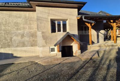 Casa de vacanta in curs de modernizare in Belis, 5 camere, 920mp teren drept - 1