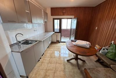 Apartament 3 Camere Zona Soarelui - 1