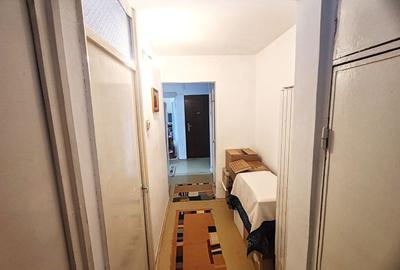 3 Camere, Central, Ideal pentru Familie, An '81 - 22