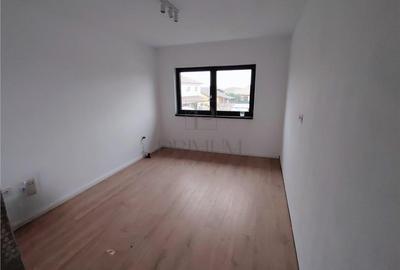 Duplex spatios - Asfalt - toate utilitatile - 4