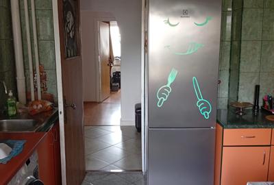 3 camere, bloc anvelopat, fără risc seismic – ideal pentru familie - 11