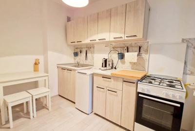 Apartament la prima închiriere după renovare completă, mobilat și utilat modern - 15