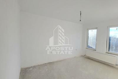 Jumatate de duplex nou cu 4 camere,Parta - 6