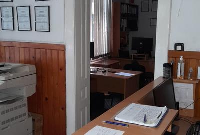 Casa zona 15 Noiembrie, 6 camere, suprafata 230 mp,teren 346 mp! - 9