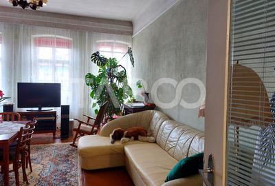 Casa si curte pretabila pentru 2 familii 980 mp teren liber Cisnadie - 10