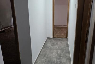 Apartament 3 Camere Decomandat, Etaj 1, Renovat complet, totul nou - Micro 6 - 10