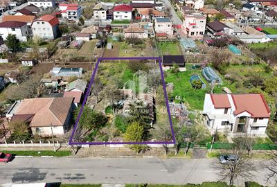 Casă bătrânească, Teren 1.183 mp, deschidere  22,37 ml - 5