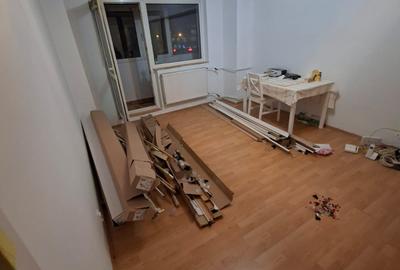 Drumul Taberei 3 camere etaj 3 bloc 1984 - 9