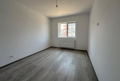 Apartament cu 2 camere decomandat în Berceni