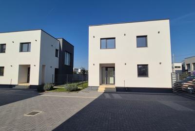 Vila de vanzare in Tunari - 2
