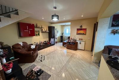 Casă spațioasă în Vânători, 5 camere, teren 1070 mp, livadă - 1