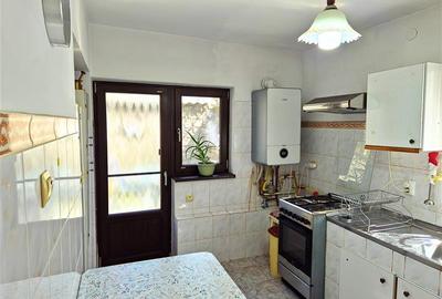 CASA LA VLADESTI - OAZA DE LINISTE APROAPE DE ORAS - 6