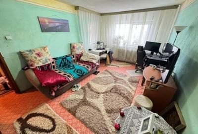 3 Camere Decomandat 2 Bai 72mp bloc 1984 zona Nicolina - 8