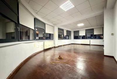 Spațiu comercial, de 106 mp, în Central