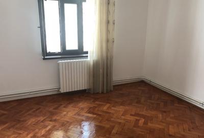 Birou, 220 mp în Gara