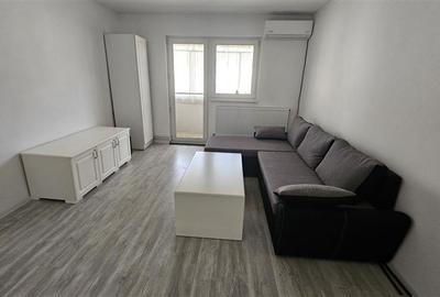 Apartament cu 2 camere semidecomandat, mobilat în Complex Studențesc