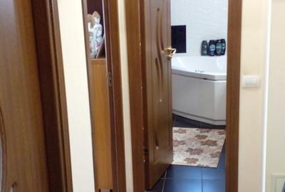 Apartament 3 Camerte Zona 13 Septembrie - 6