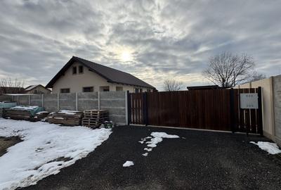 Casa Individuala Parter,Sanmihaiu Roman,3 Camere,Toate Utilitatile - 1