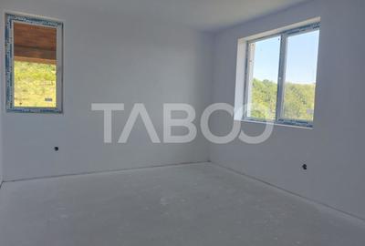 Duplex de vanzare 150 mp P+1E 4 camere 145 mp teren liber Cisnadie - 4