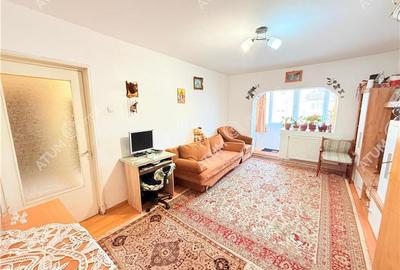 Apartament 3 camere decomandate 2 balcoane 2 bai si pivnita - 1