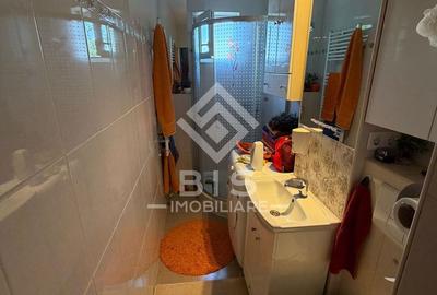 Apartament de vanzare 3 camere - zona Decebal - 8