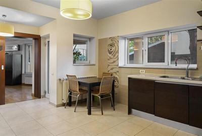 Vila de lux in apropiere de Cambridge School | Curte superba - 19