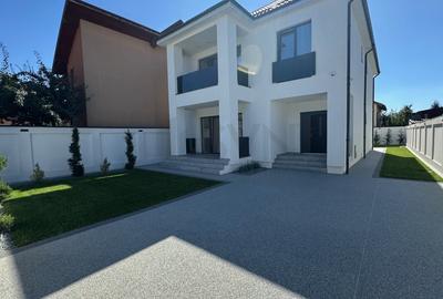 Casă individuală cu 5 camere în Pipera