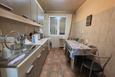 Apartament cu 2 camere semidecomandat în Titan