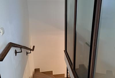 VILA IN REGIM DE INALTIME PARTER SI ETAJ ULTRAFINISATA PE 19 ARI TEREN - 33