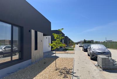 Vila premium cu design modern și teren generos de 400 mp - 1